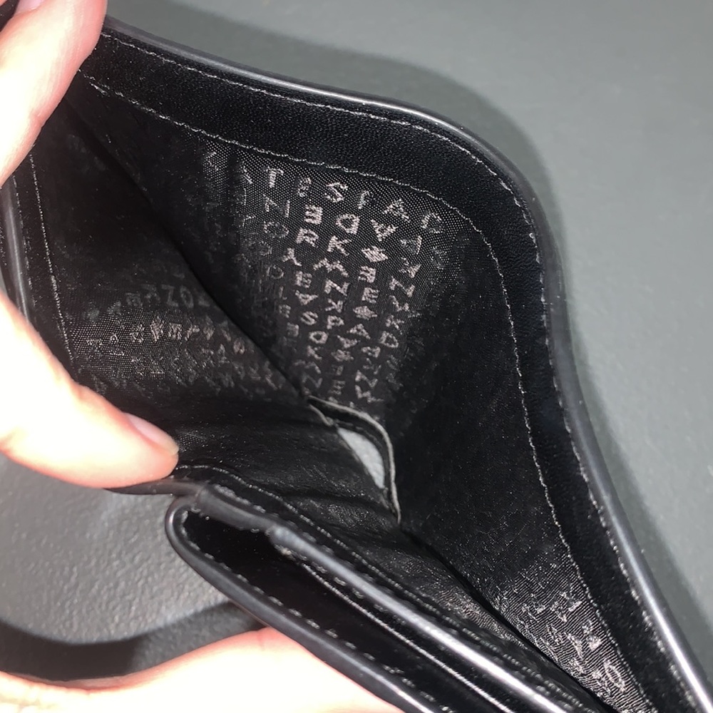 Kate Spade Wallet - Picture 6 of 6
